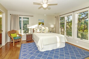 4 habitaciones, tabla de planchar con plancha, wifi y ropa de cama 