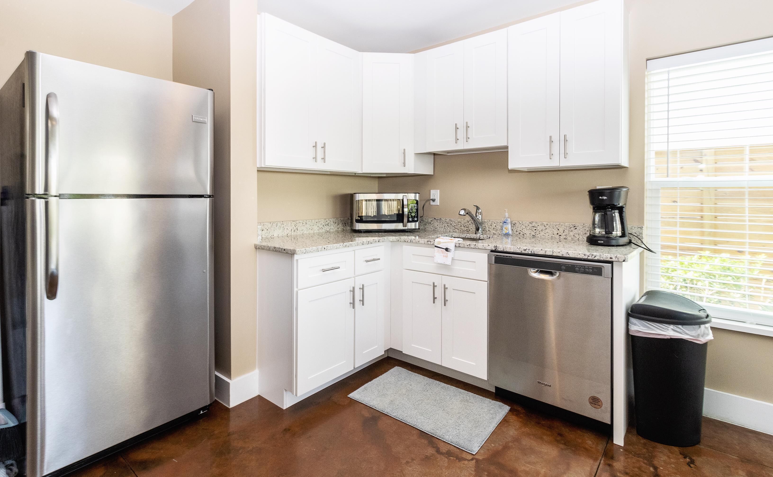 Heated Pool! Sleeps 10, Steps from the Ocean!