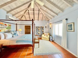 3 bedrooms, in-room safe, desk, iron/ironing board