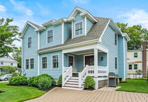 Exterior - Experience Cape May charm near Washington St Mall (Cape May)