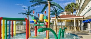 室外游泳池
