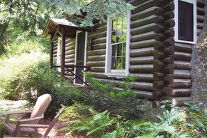 Exterior - Dog Trot Cabin: Secluded Retreat at Fletcher Park within city limits. (Cleveland)
