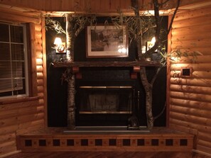 Interior - Country Cabin In The Heart Of Amish Country In Scenic Valley Near Canton, MN (Canton)