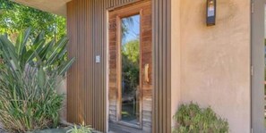 Exterior detail - Mini Resort!!  Swim up bar! Beach Entry! Spa in a Cave & Slide & More! (Palm Springs)