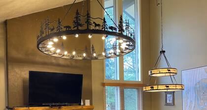 Fantastic Memorial Day Prices - Boyne Mountain Villa 3 bdrm+loft& 2 bath