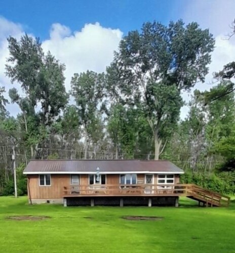 Schuster Fox River Resort Fox River - Walleye Retreat