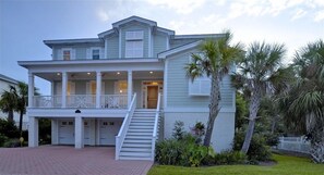 Exterior - Exclusive Elegance on Tybee Island -Ocean view! (Tybee Island)