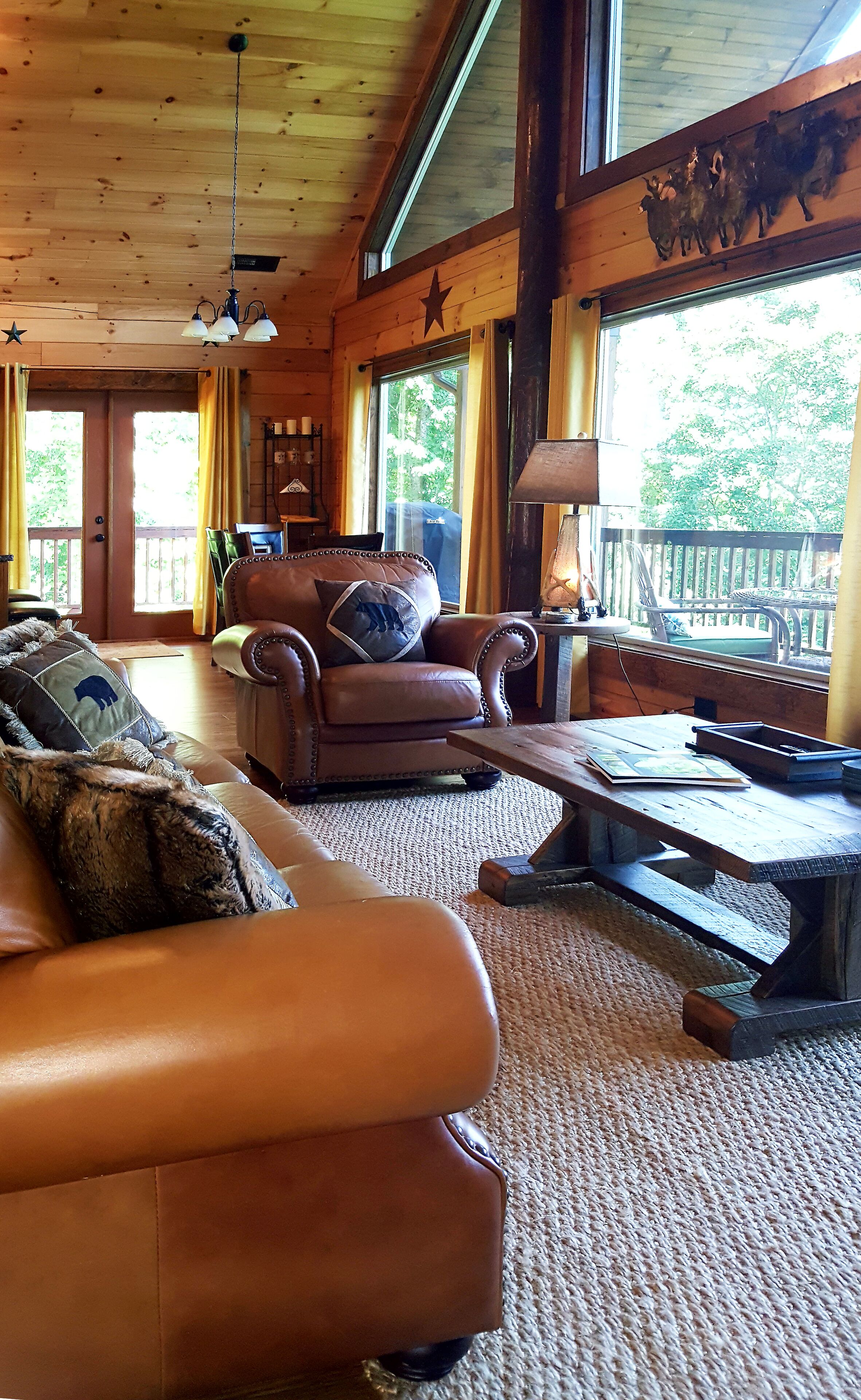 Awesome long range views of Smoky Mts., minutes to NOC, Tsali, and Lake Fontana