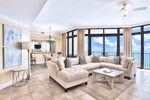 Fernseher, Stereoanlage