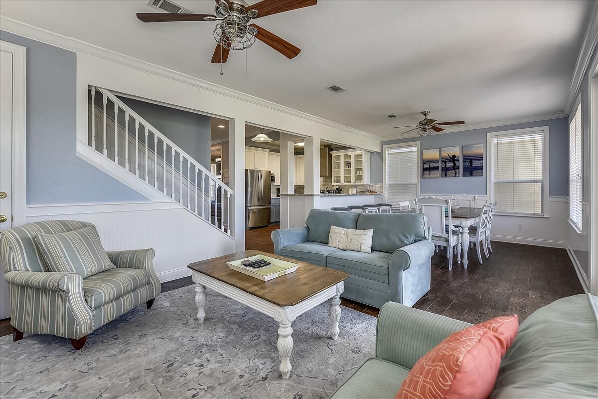 Luxury 30A Vacation Rental House on Lagoon Pool + FREE Bikes "Emerald Escape" 