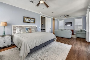 5 habitaciones, tabla de planchar con plancha, wifi y ropa de cama 