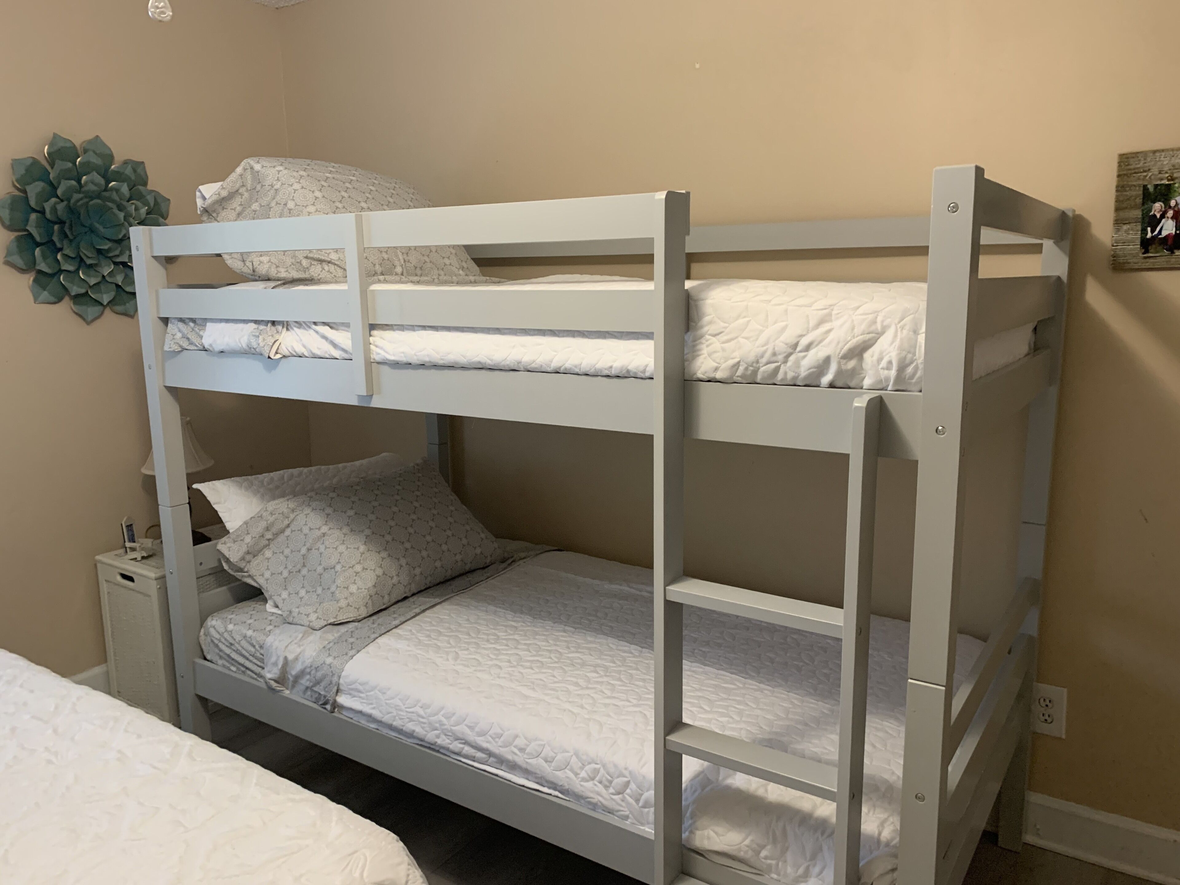 Sapelo Island- Private Home with all new flooring and a new outdoor shower