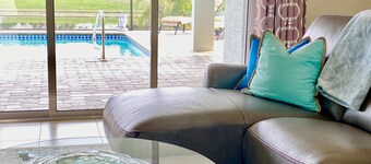 Modern Luxury Villa / Riverfront / Heated South Facing Pool / Golf Rotonda West