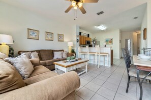 Smart-TV, DVD-Player, Tischtennisplatte