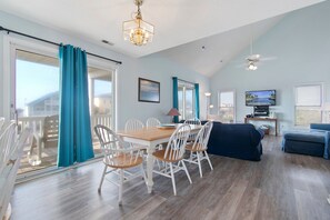 Flat-screen TV, DVD player - "Buck Stops Here" - Pet Friendly 2nd Row Home, 4 Bedrooms / 2 Bathrooms (Holden Beach)