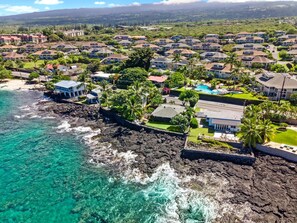 Exterior - Honl's Beach Hale: Airy Oceanfront Home w/ Beautiful Views & Relaxing Yard (Kailua Kona)