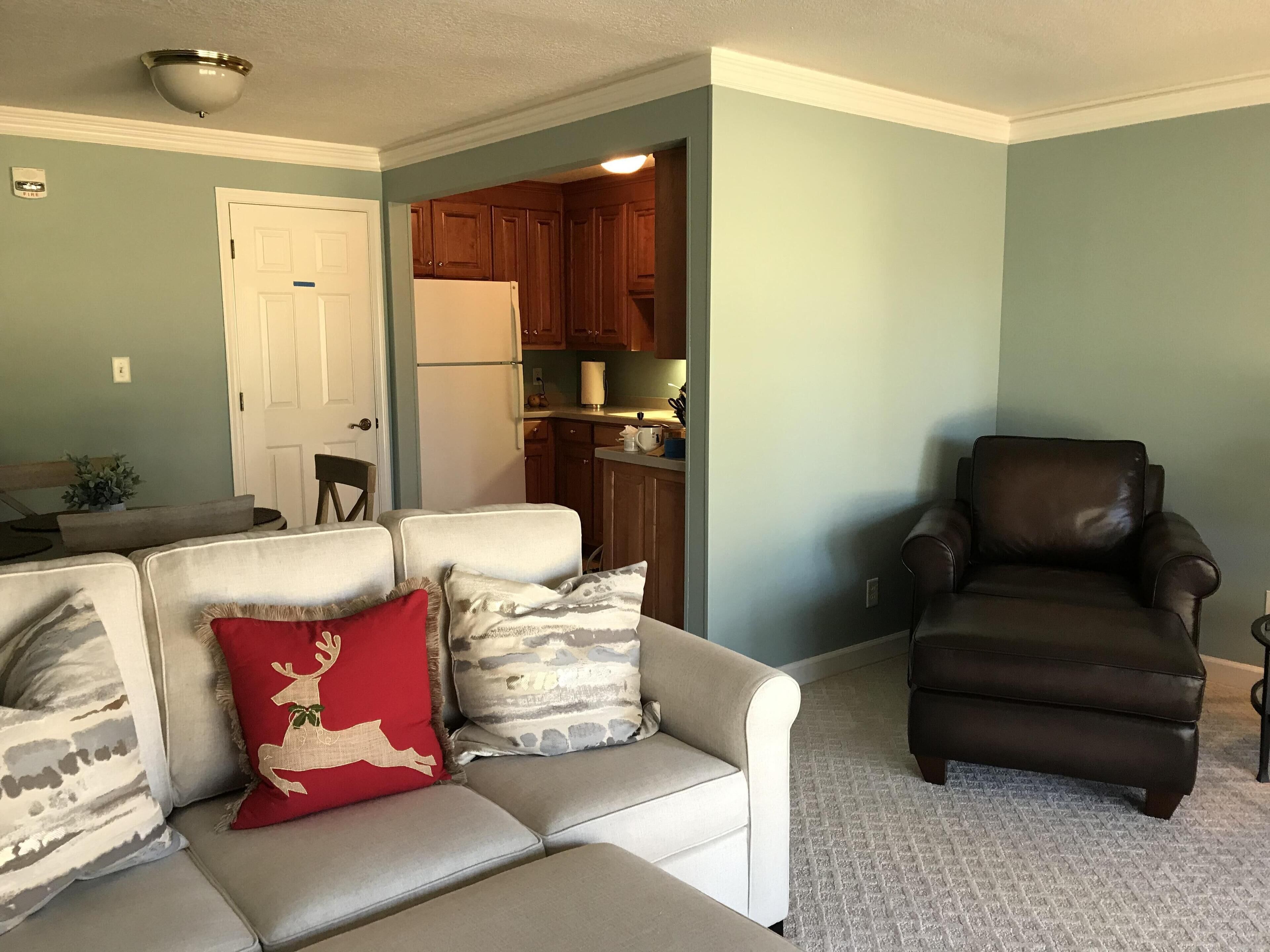 Stunning 1 Bedroom condo on River Golf Course Ninth Hole.