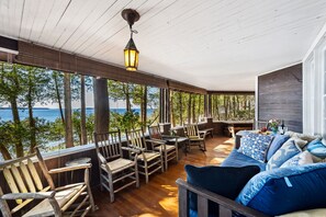 Property grounds - Historic Ephraim Cottage - Waterfront w/ Dock - Wrap Around Porch (Ephraim)