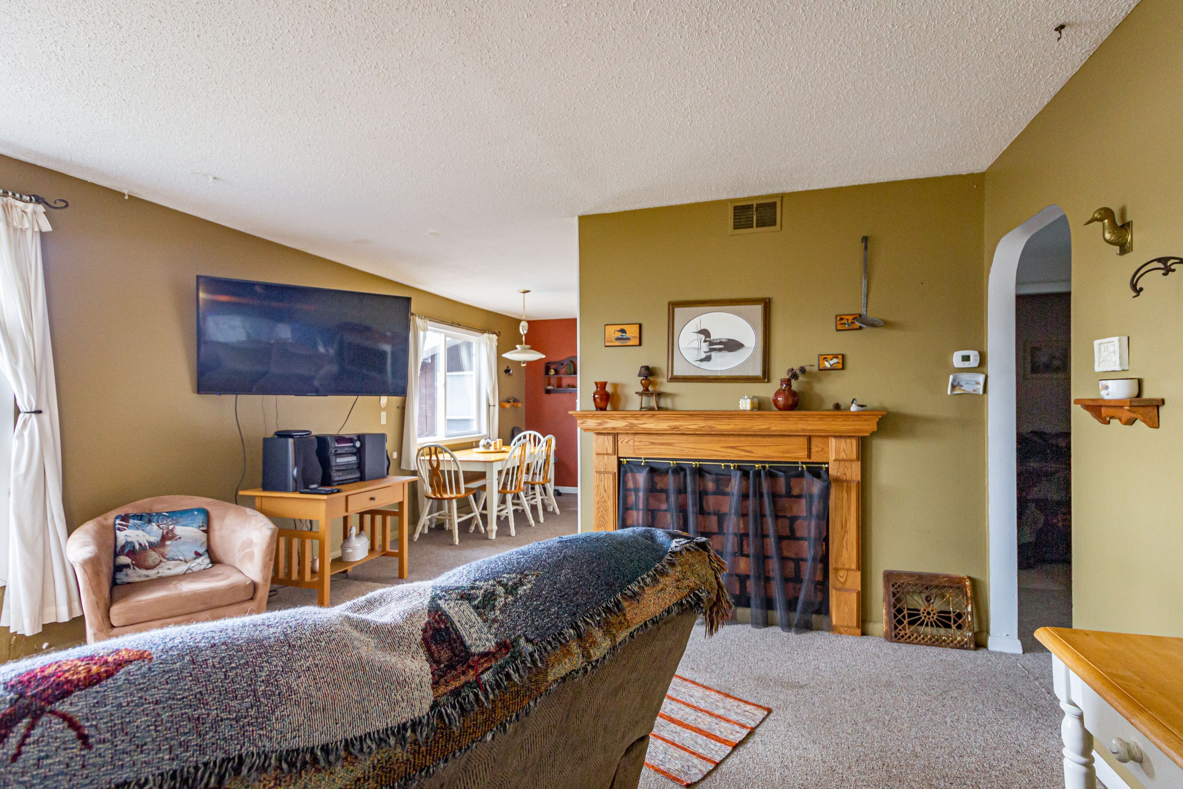 Private Lodge on Private Lake, Embarrass MN. Boat & Motor Cable WiFi Internet 