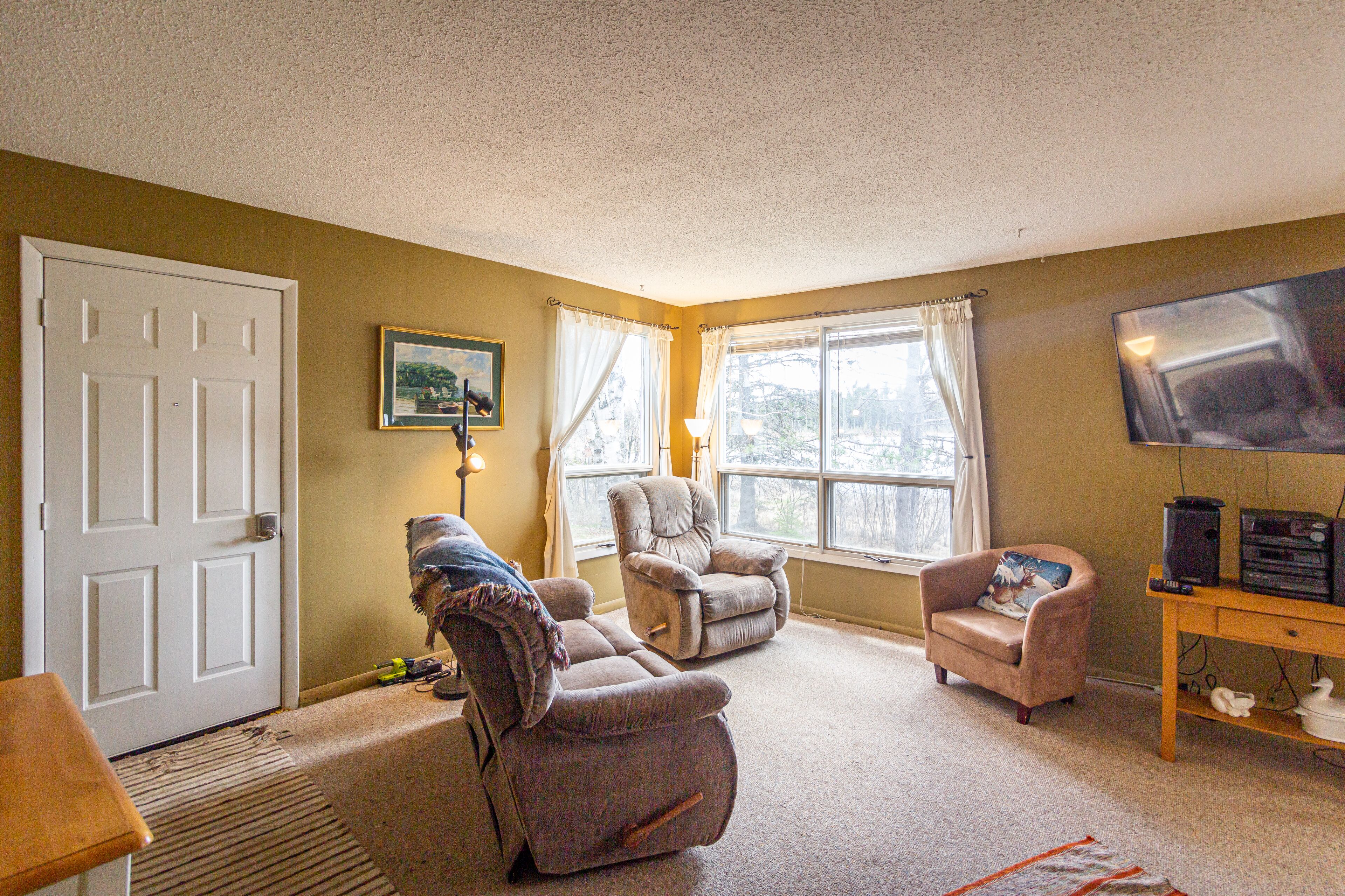 Private Lodge on Private Lake, Embarrass MN. Boat & Motor Cable WiFi Internet 