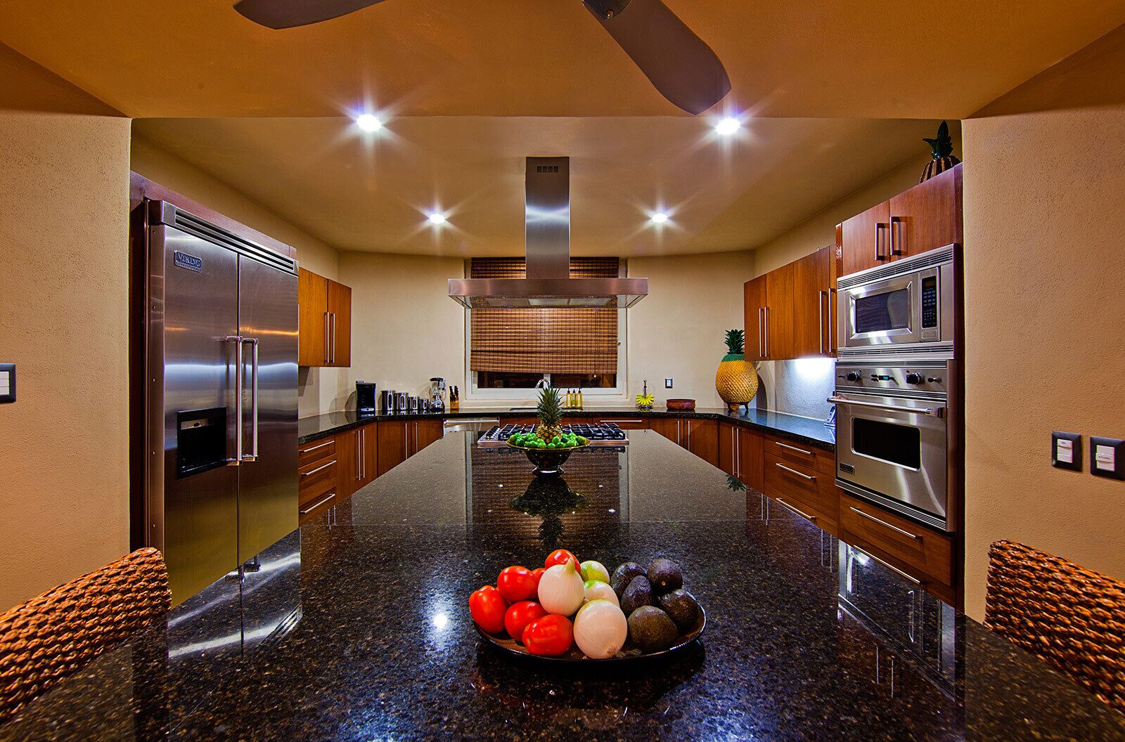 DIRECTLY on the Beach, Luxury and Comfort! Perfect for your family.