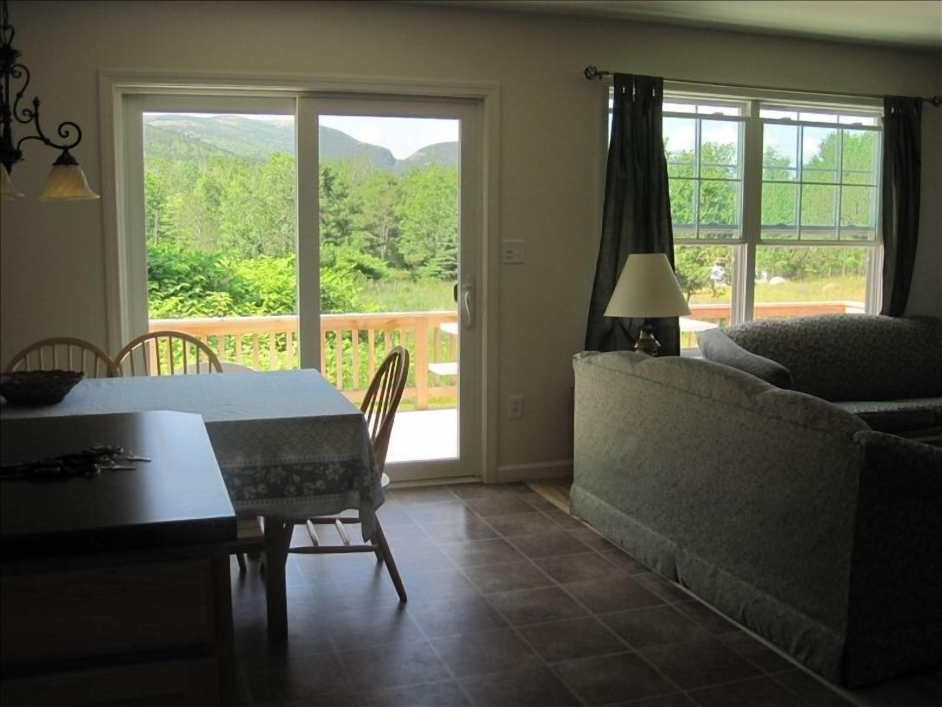 Location!MountainViewsHeartofAcadia.Walk to trails/park loop June10-13 Available