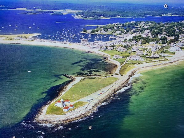 Beach nearby, sun-loungers