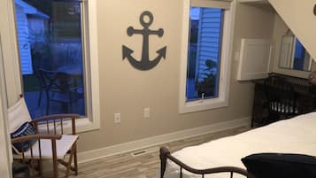 3 Schlafzimmer, Schreibtisch, Bügeleisen/Bügelbrett, Reisekinderbett
