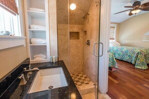 Haartrockner, Handtücher