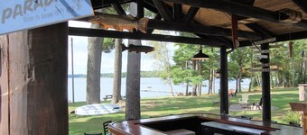 BIG! 5 BDRM- 3BA Log House, Big St Germain Lake, SLEEPS 10, outside bar, beach