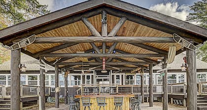 BIG! 5 BDRM- 3BA Log House, Big St Germain Lake, SLEEPS 10, outside bar, beach