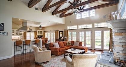 Paso Robles Nut House · Casa Delle Noci-Beautiful Rambling Ranch House