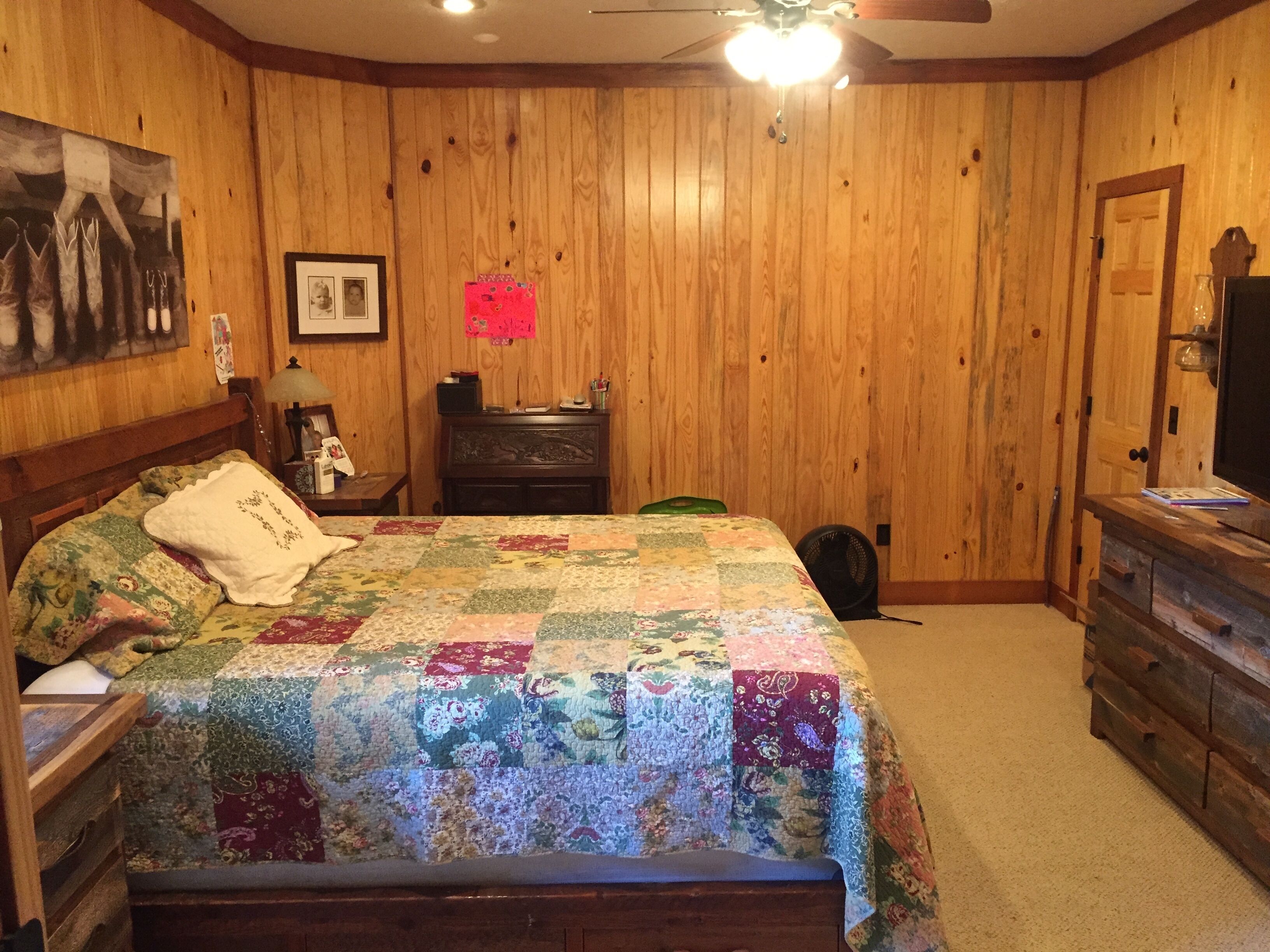 New Listing - Game weekends available - Sleeps 12 in beds 