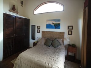 1 habitación, internet y ropa de cama 