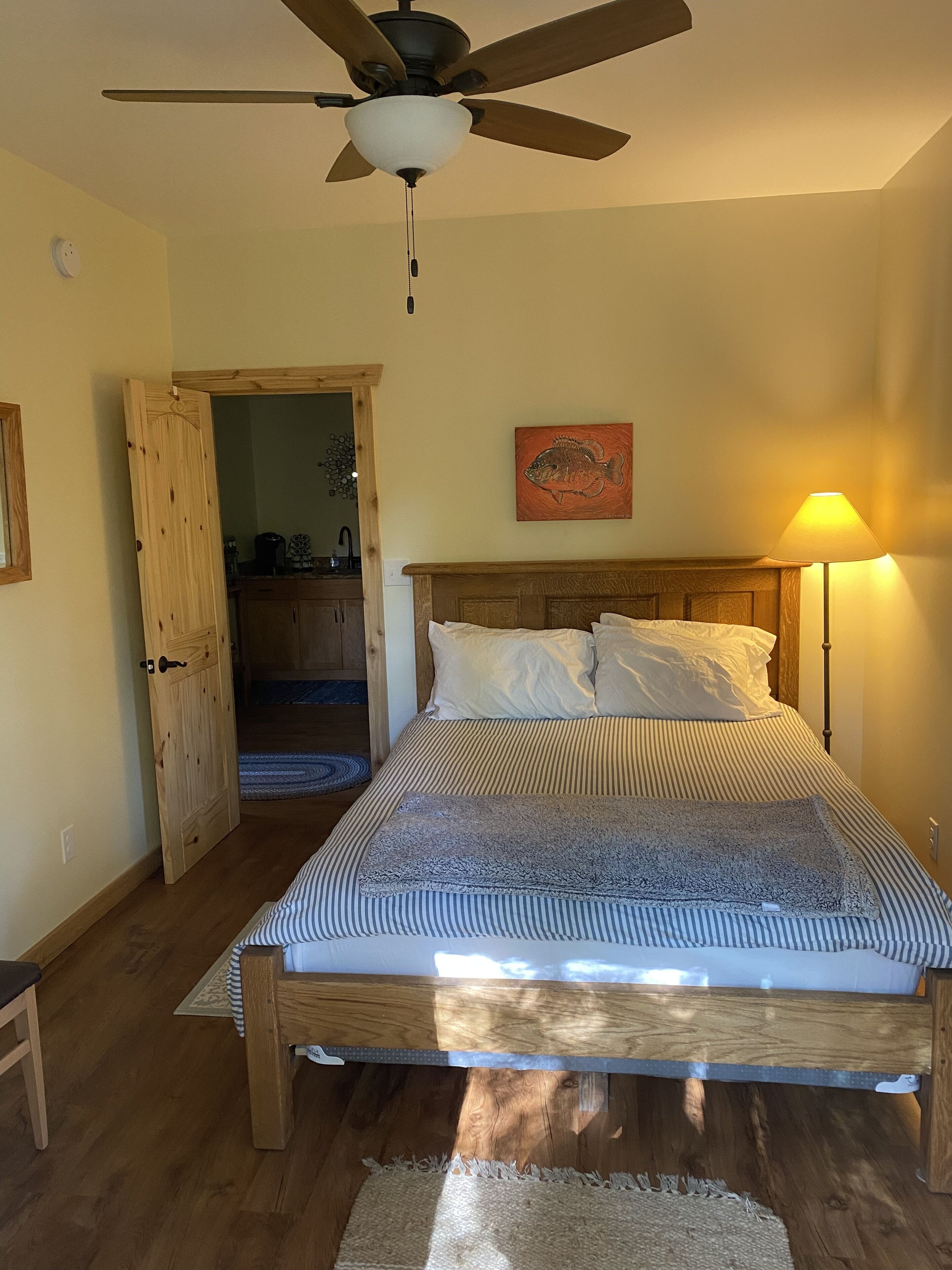 Whisper Creek Lodge! Lower Level Suite!