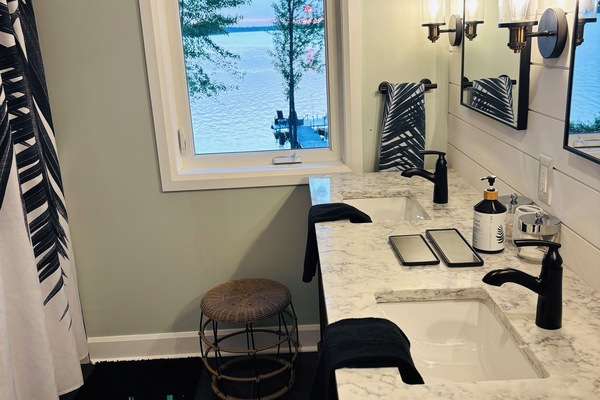 2nd floor Bathroom, double sinks, tub and shower