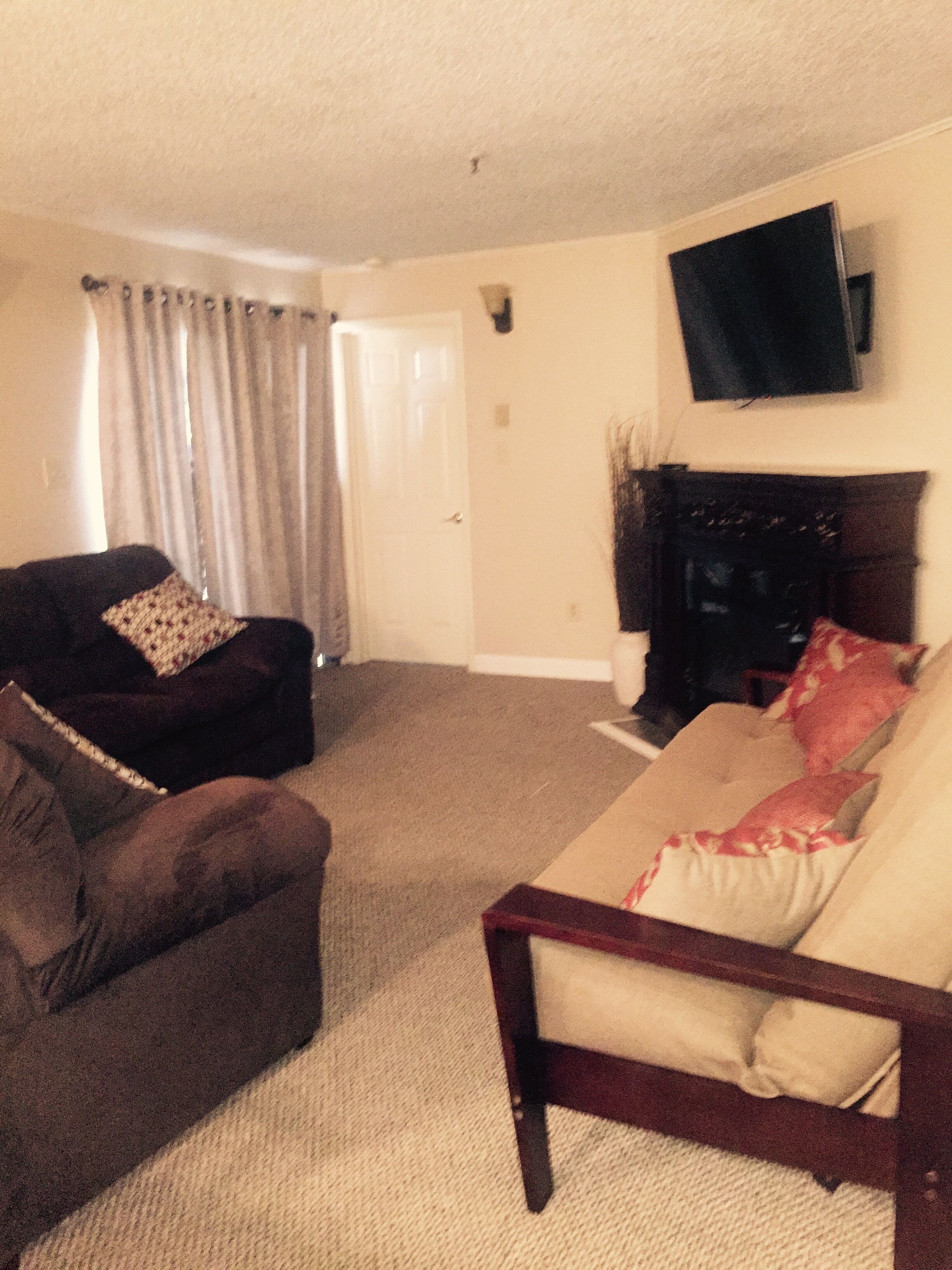 Furnished Condo at Winterplace. Call for monthly non-ski season rate.