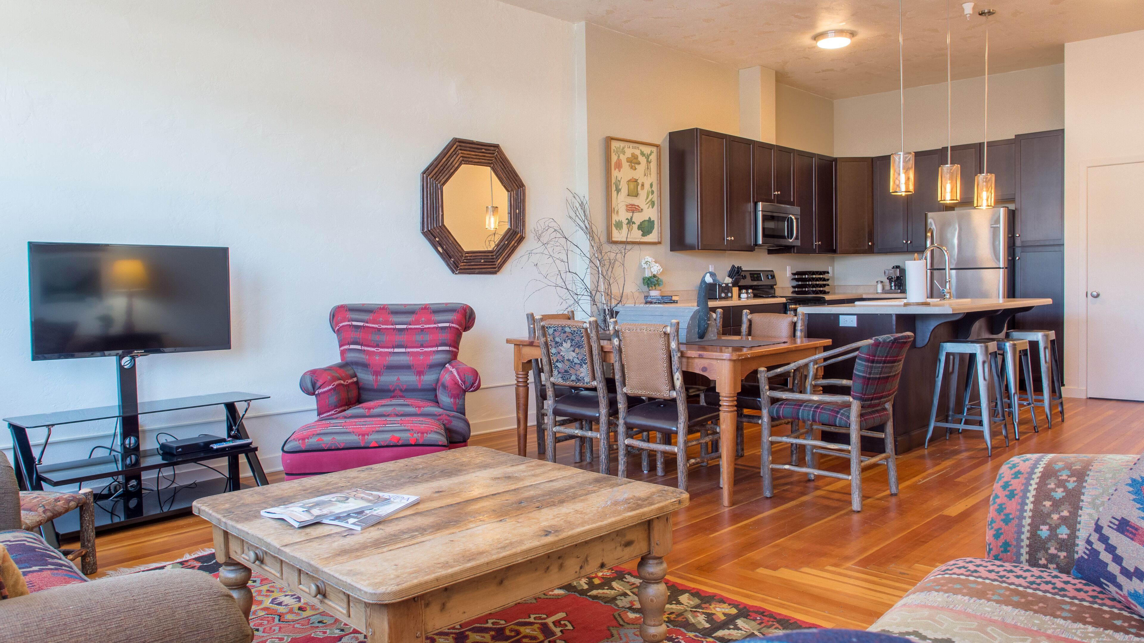 2bd Loft in Historic Grants Pass # 119