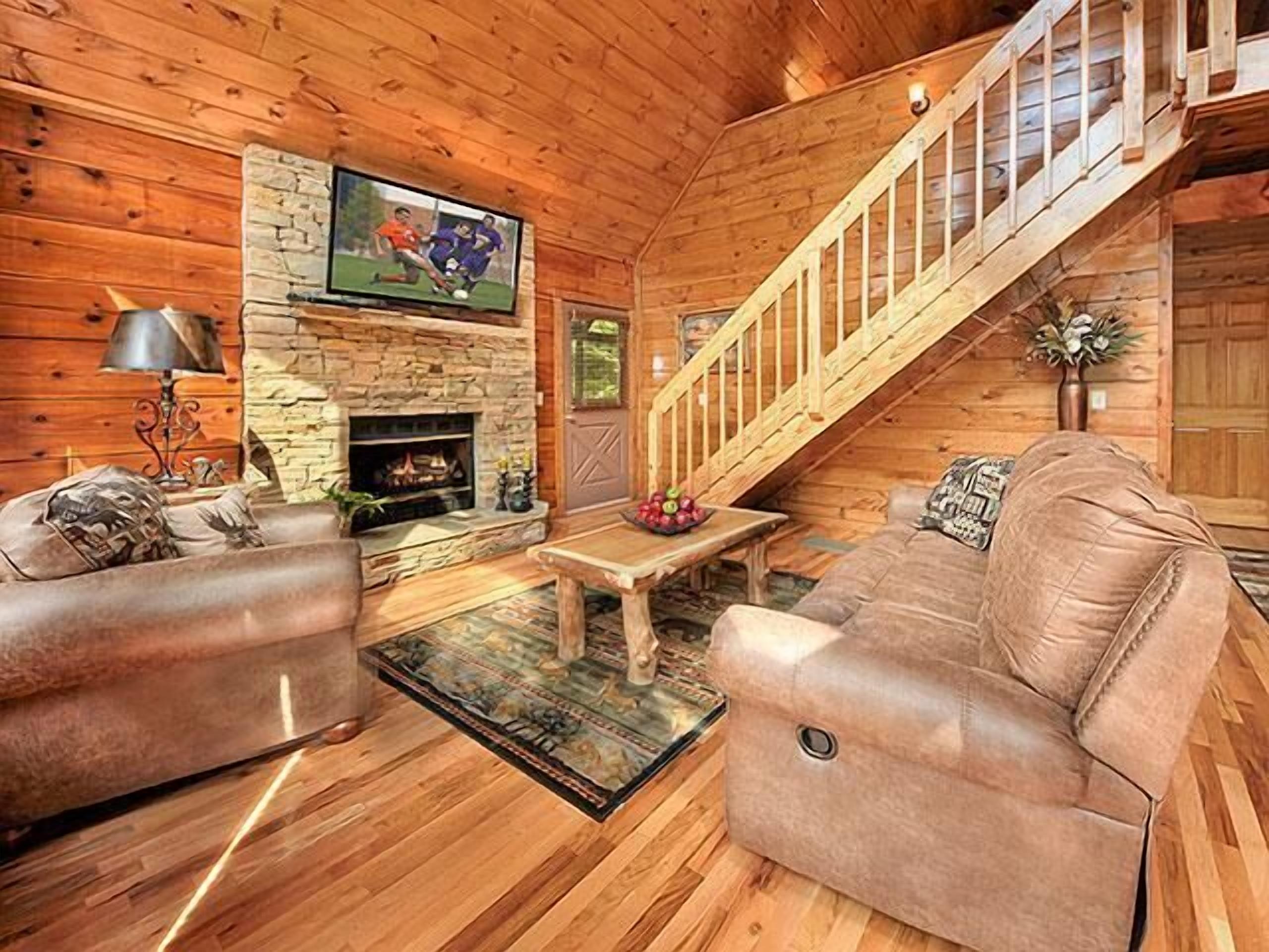 Whispering Pines - Pet Friendly!| Close to Gatlinburg!| Brand New Hot Tub!