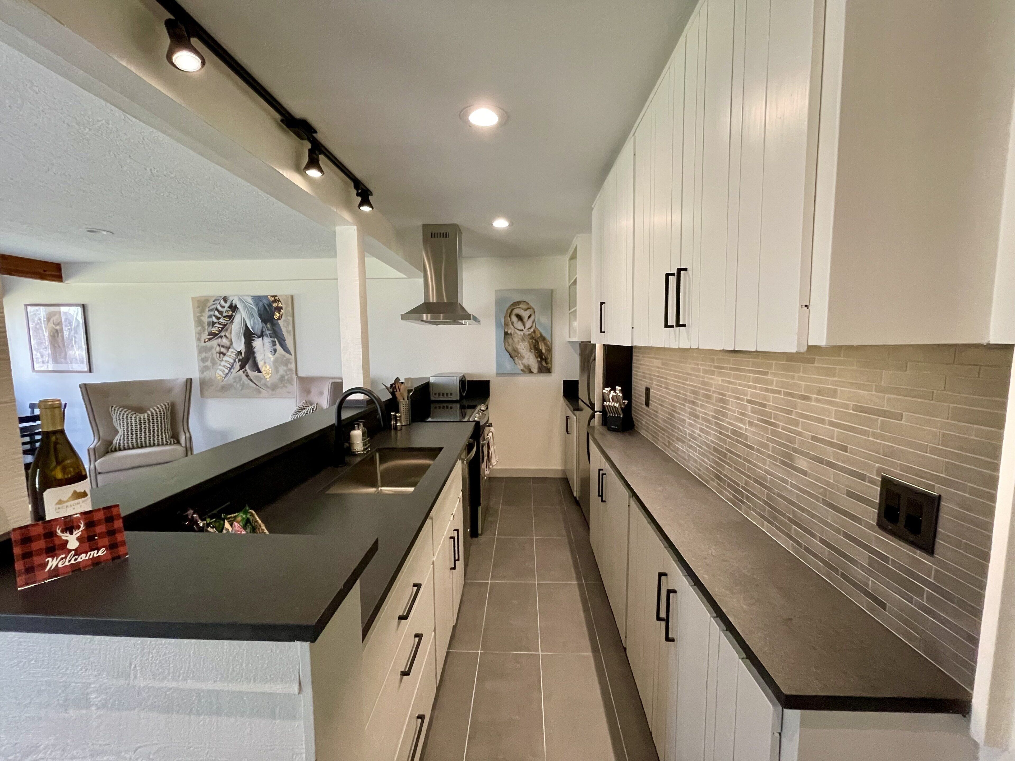 Mountain Getaway End Unit Minutes from GTNP !