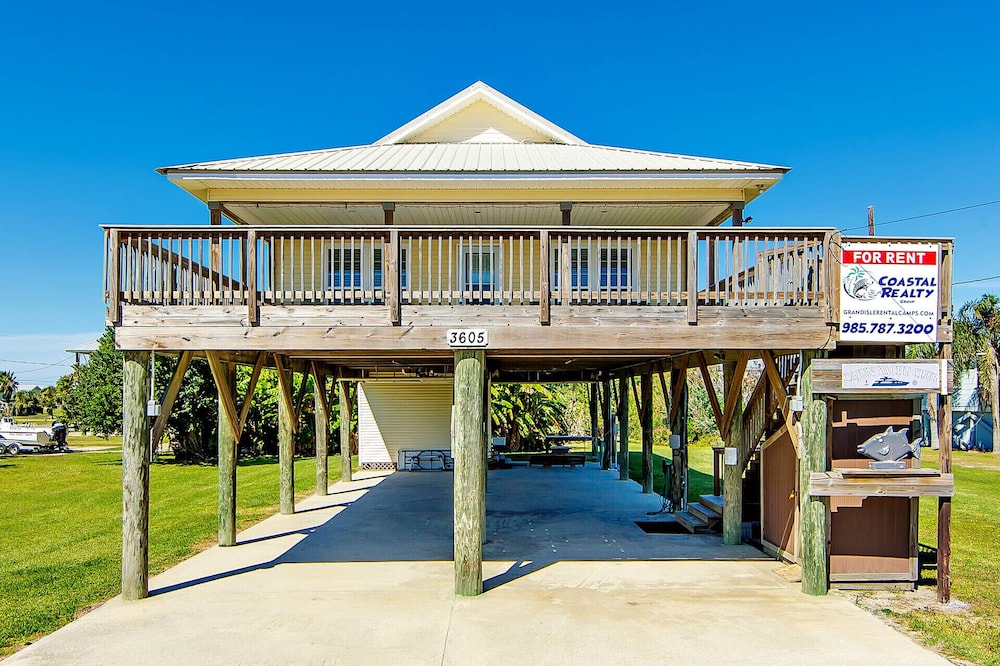 Cajun Yacht Club - Coastal Realty Group
