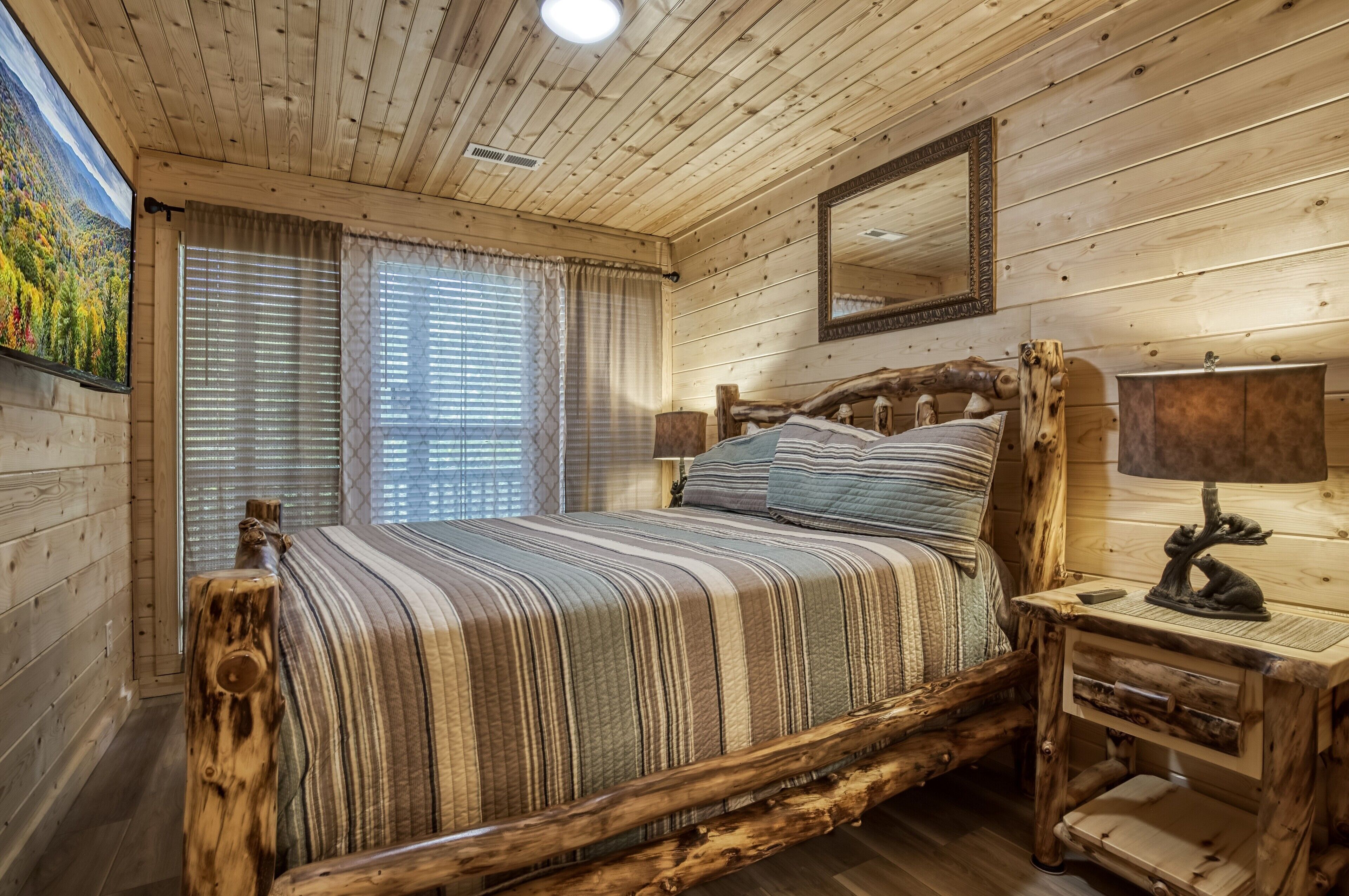 3 habitaciones, tabla de planchar con plancha, internet y ropa de cama 