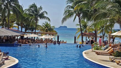 NEW: Only TRUE OCEANFRONT @ Infinity Bay Resort + Private Terrace & 24hr Service