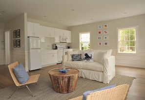 تلفزيون، مدفأة، ألعاب فيديو، تنس طاولة