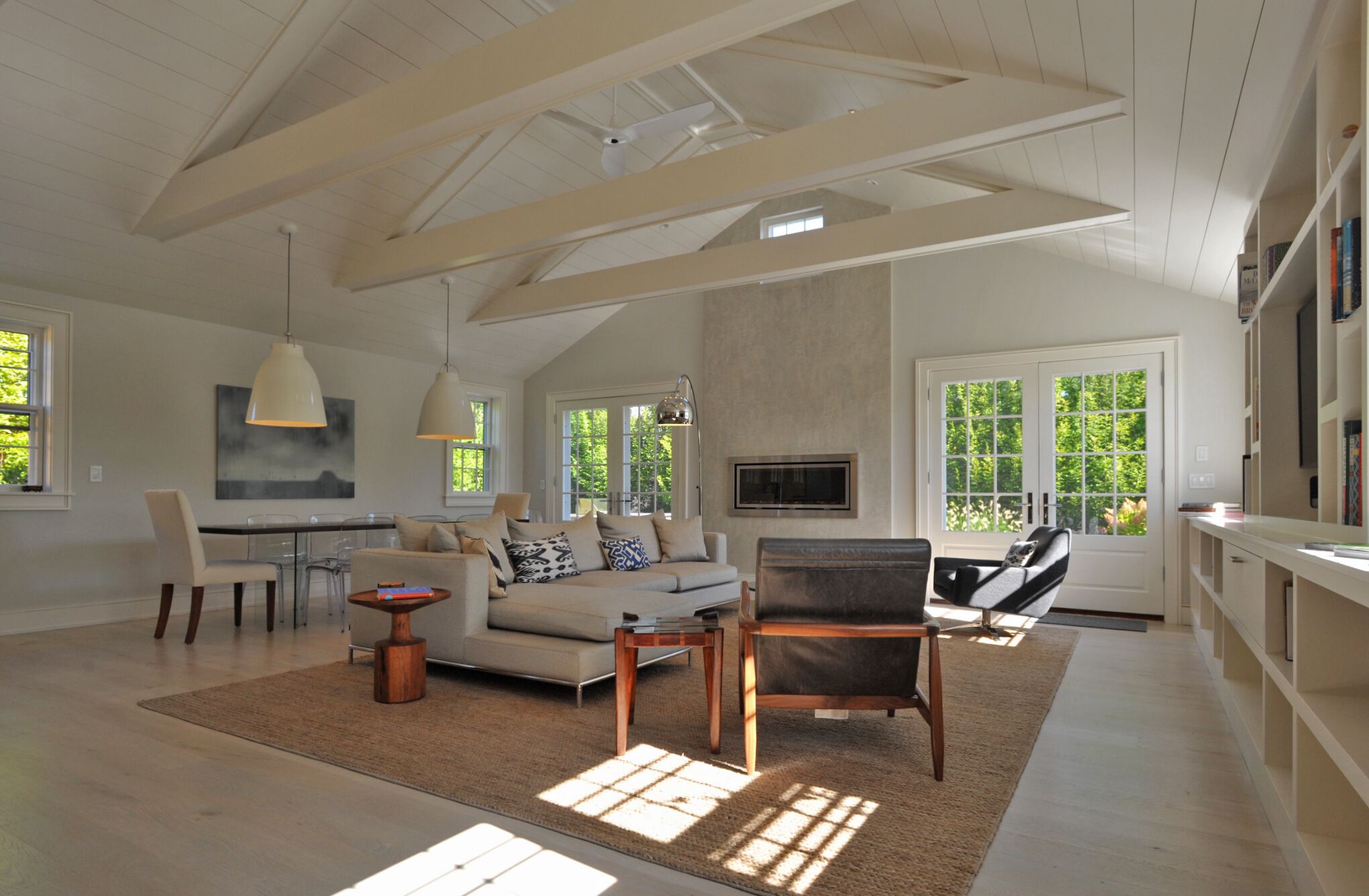 TV, fireplace, video games, ping pong