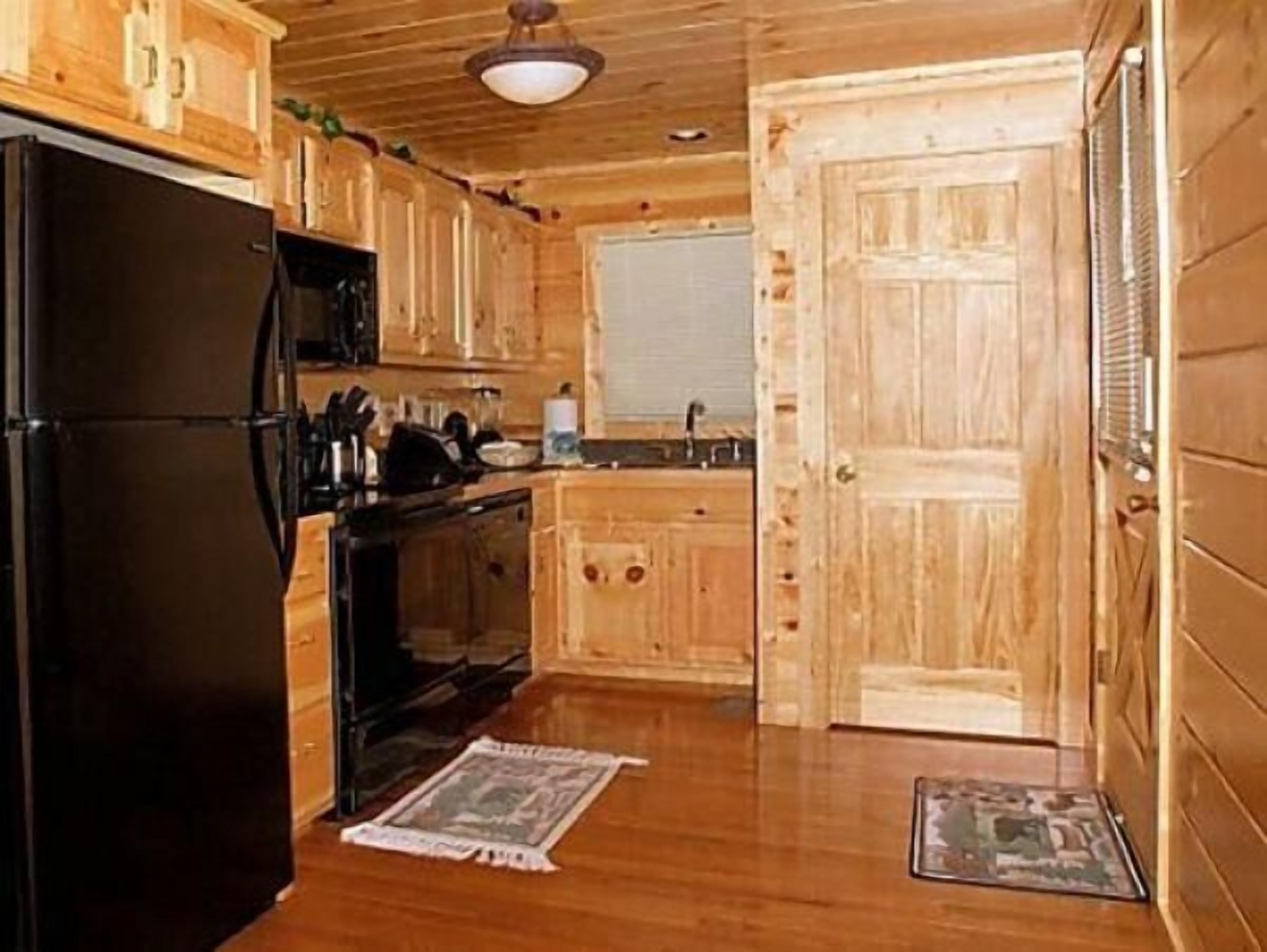 An Unforgettable View - Mountain View Resort Cabin| No Direct Neighbors!