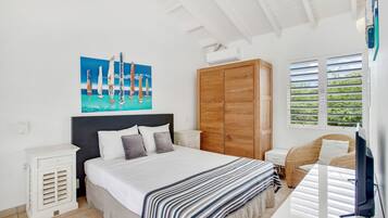 6 bedrooms, iron/ironing board, travel crib, free WiFi