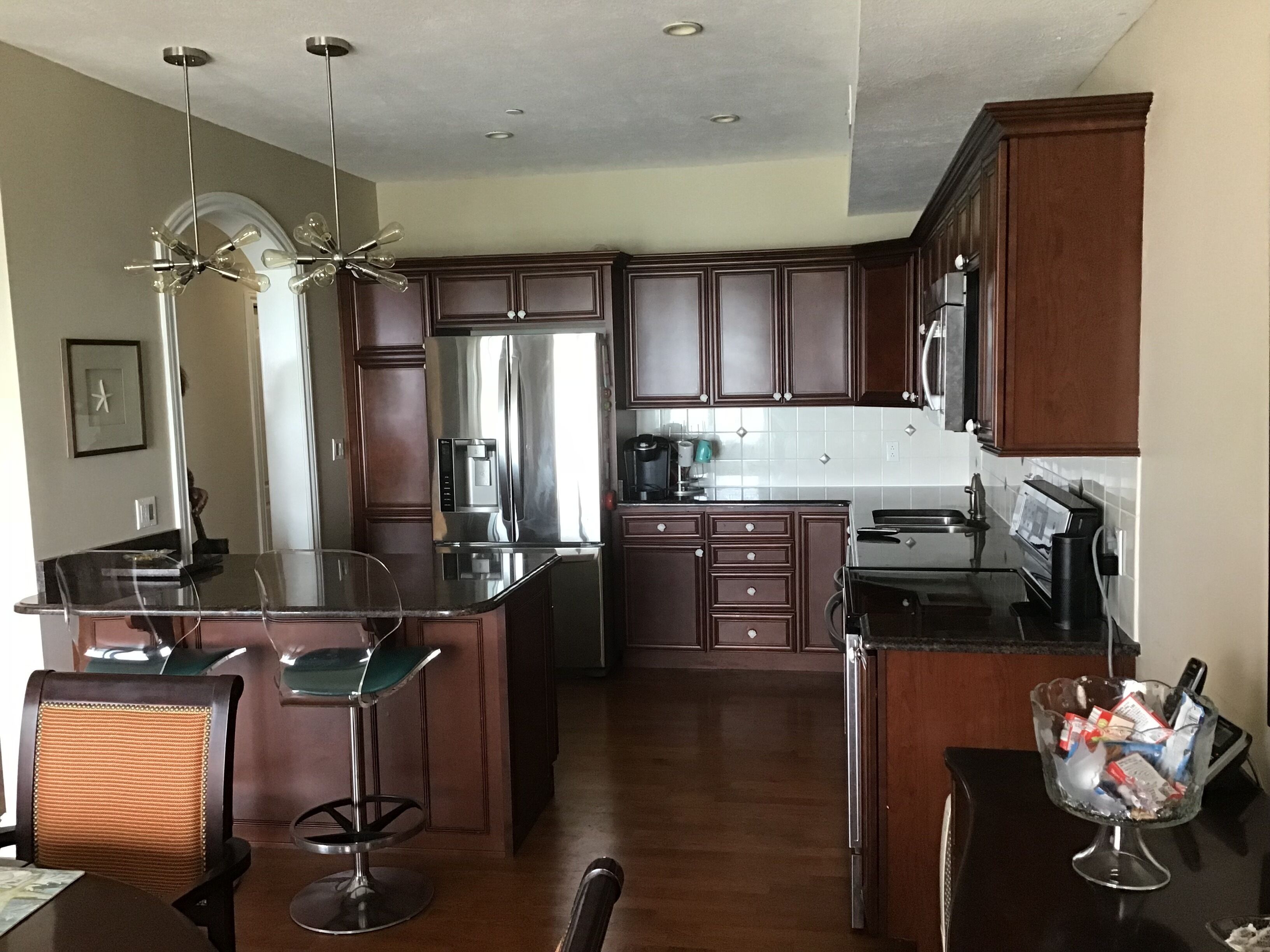 LUXURY 3 BR/2BA LAKEFRONT CONDO  OCT/NOV. RENT 2 NITES GET 3RD FREE