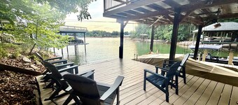 5 Bed 4 Bath Waterfront Home on Deep Water Cove Ideally located by car or boat!