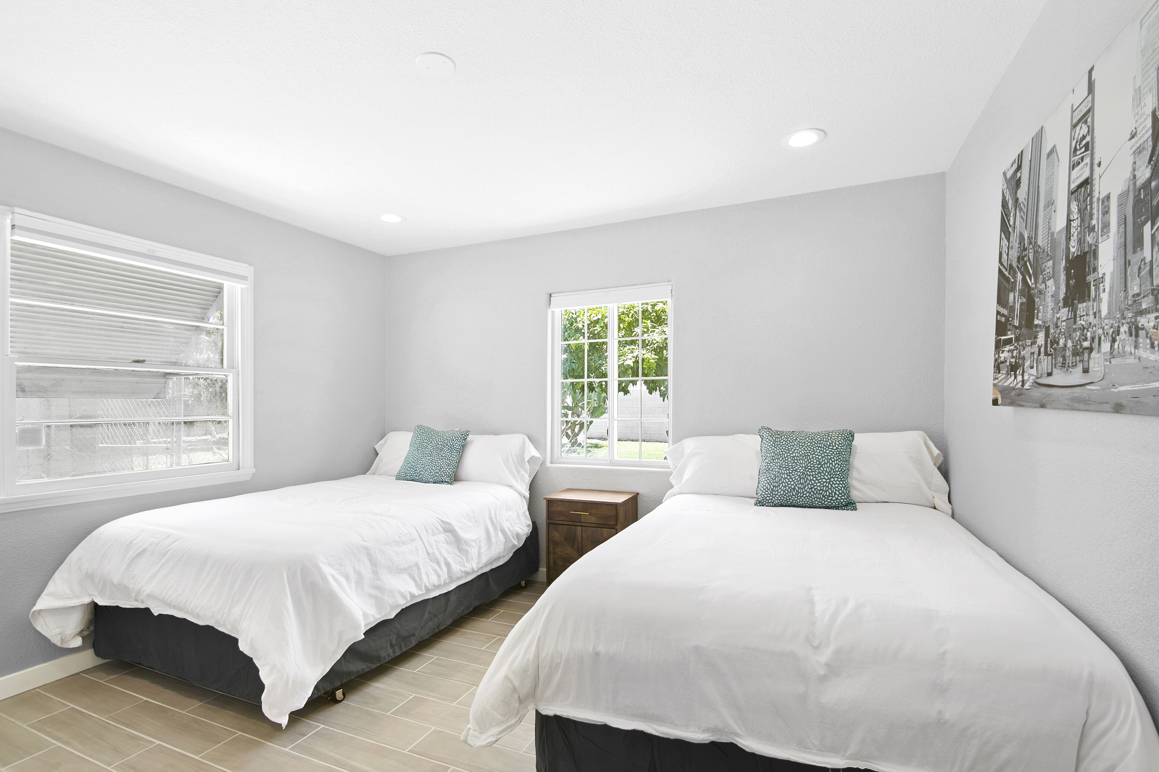 CLOSEST home to Coachella 6 Bedroom 3 baths sleeps 20 Pool/Spa, Pool table, BBQ